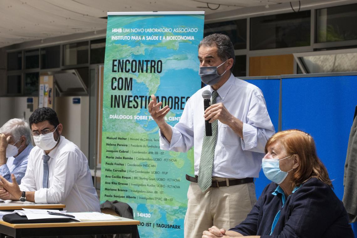 Meeting with Researchers: dialogues on science policy